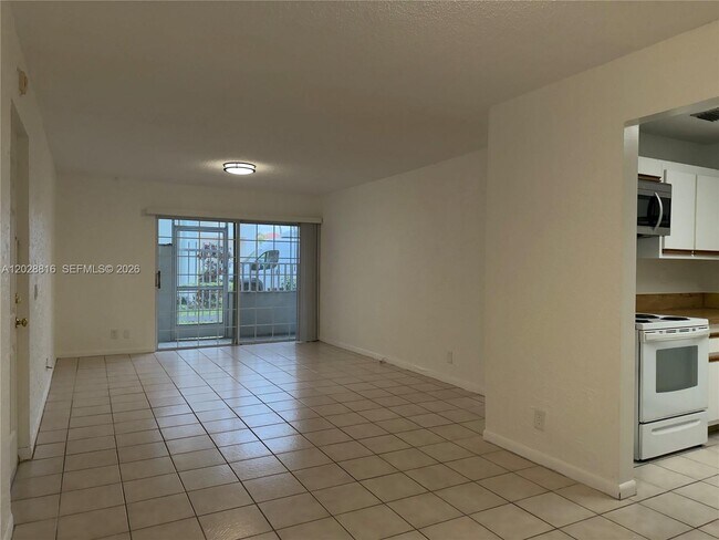 Building Photo - 10441 Mahogany Key Cir