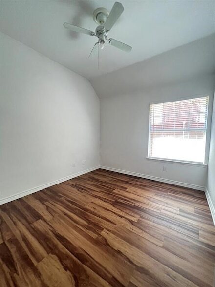 Foto del edificio - 1616 Falmouth Dr