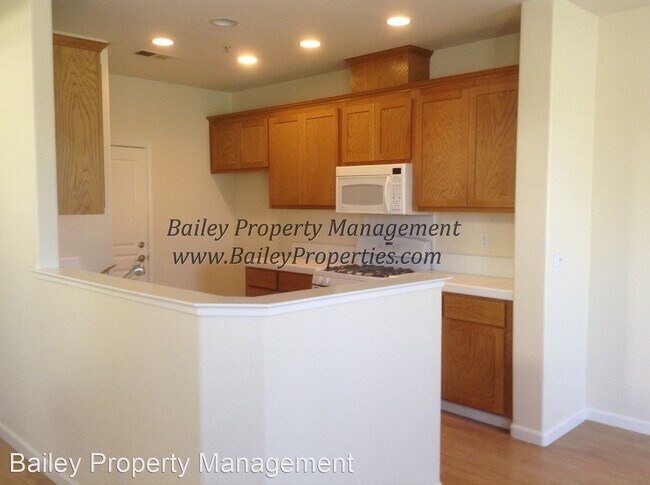 Foto del edificio - 3 br, 2.5 bath House - 143 Marcela Drive