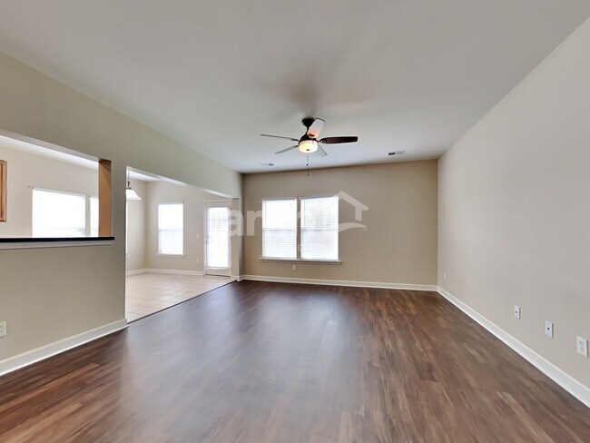 Building Photo - 227 Maywood Drive
