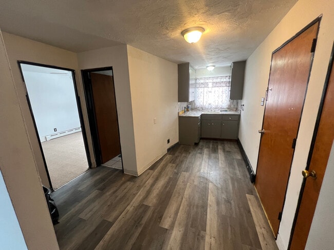 Building Photo - 8403 Buffalo Ave