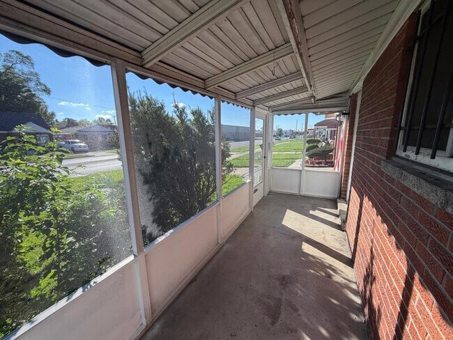 Foto del edificio - 8095 Wyoming Ave