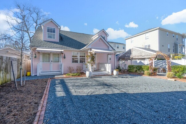 Foto del edificio - 1312 Cypress Ave