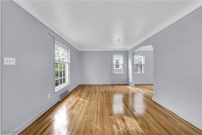 Foto del edificio - 10419 Plymouth Ave
