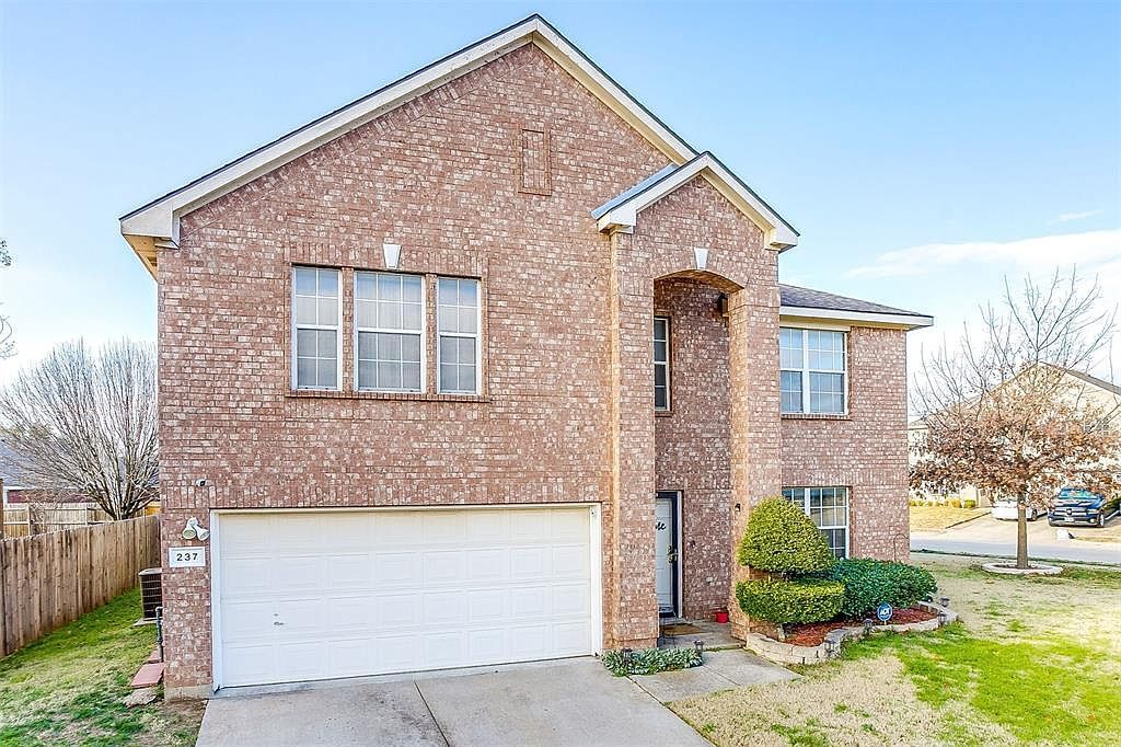 237 Lincoln Ln, Crowley, TX 76036 House for Rent in Crowley, TX