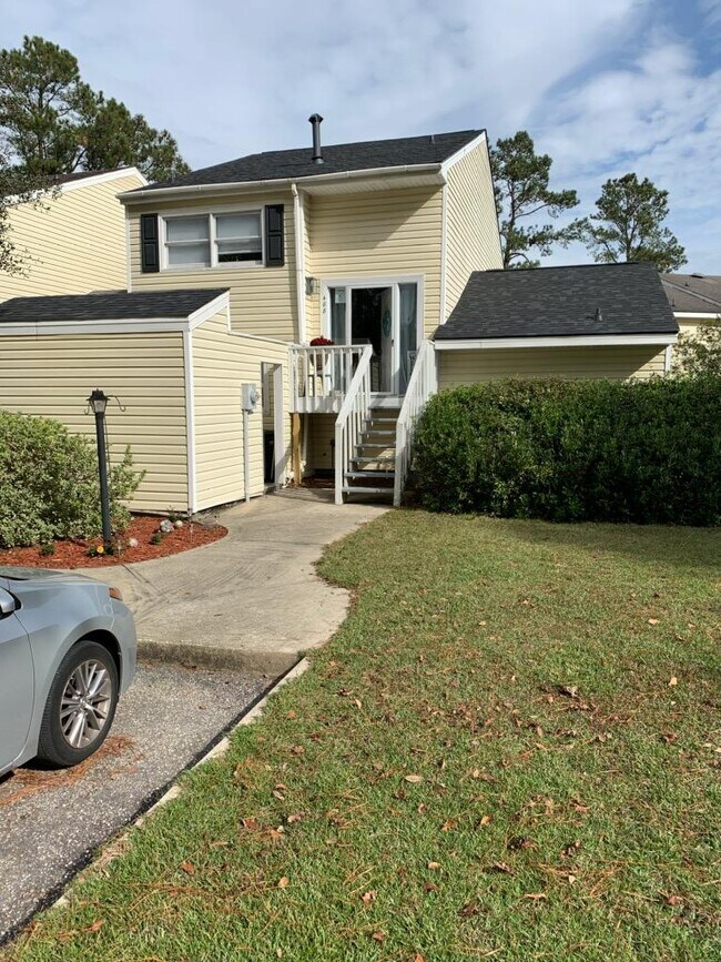 Foto del edificio - 488 Greenview Dr