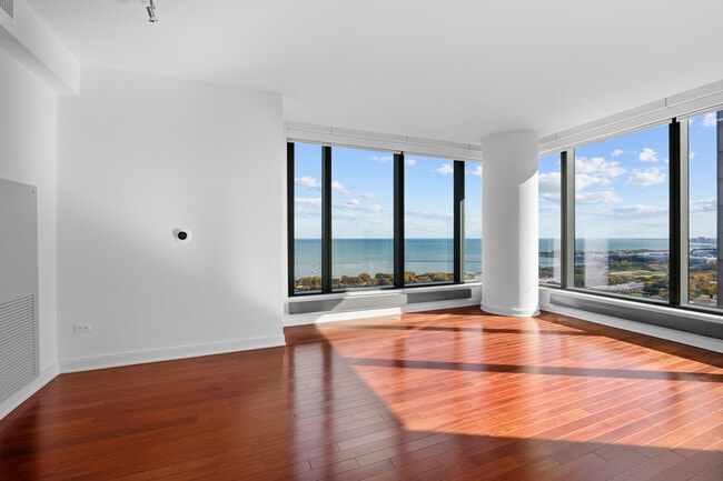 Foto del edificio - 60 E Monroe St