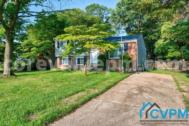 Foto del edificio - 7714 Baggins Rd