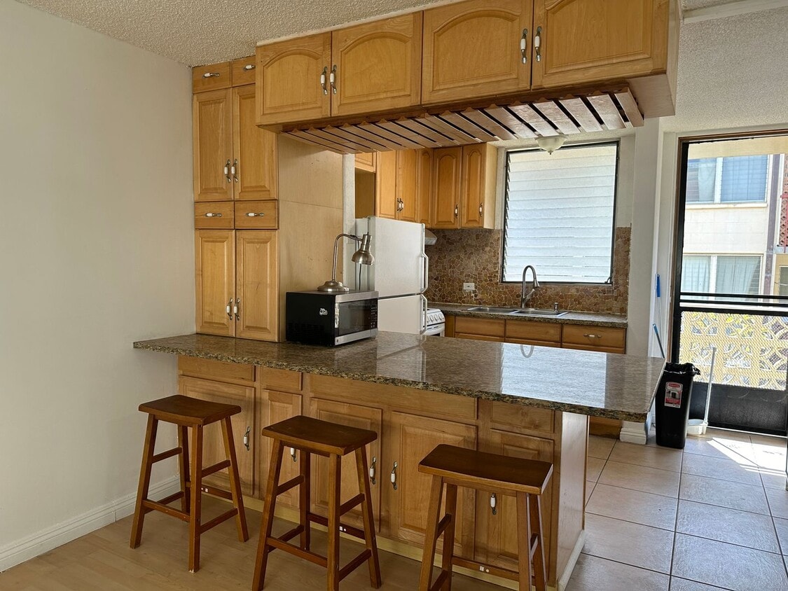 1323 Makiki St Unit A204, Honolulu, HI 96814 Condo for Rent in
