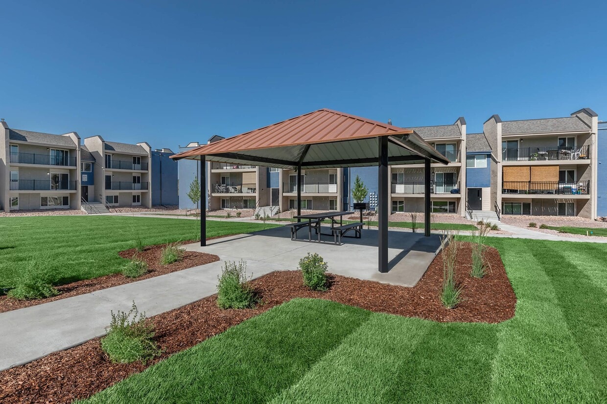 Parc at Prairie Grass - 720 Chapman Dr Colorado Springs, CO ...