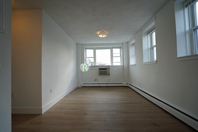 Foto del edificio - 740 E 7th St