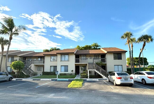 Foto del edificio - 6649 Somerset Dr