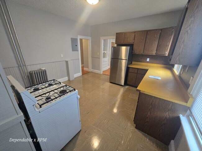 Building Photo - 21 Theodore St