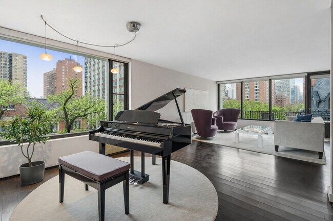 Foto del edificio - 1400 N State Pkwy