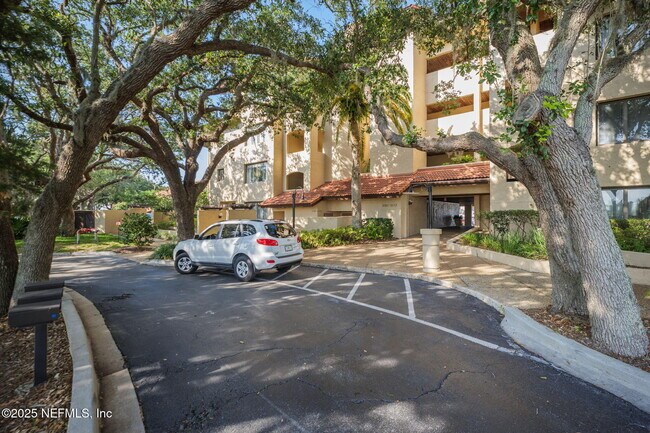 Foto del edificio - 3106 Harbor Dr