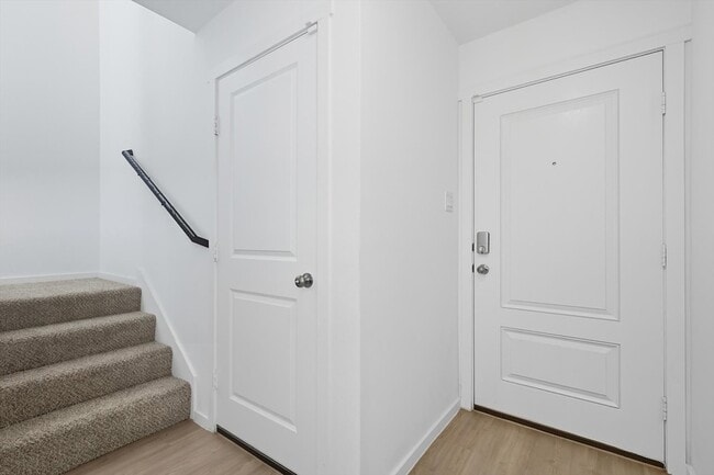 Building Photo - 924 Blue Heron Dr