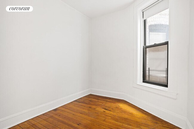 Foto del edificio - 396 8th St