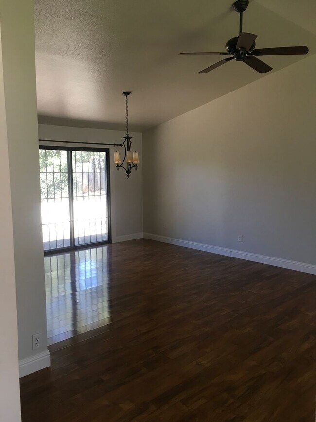 Foto del edificio - Oak Haven Neighborhood 3 bedroom  in Cul-De-Sac