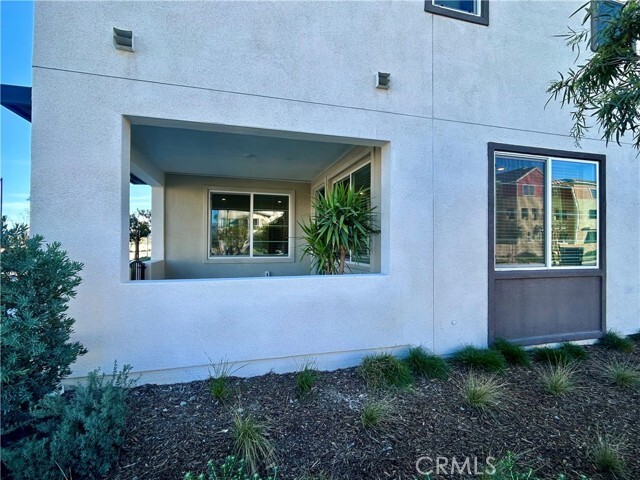 Foto del edificio - 6114 Valentina Wy