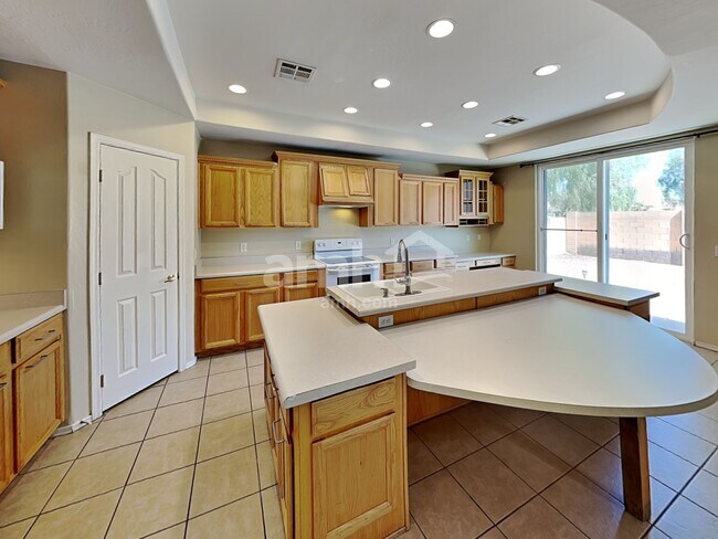 Foto del edificio - 6803 S 41st Ln