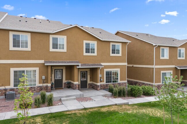 Building Photo - 7640 Red Fir Pt