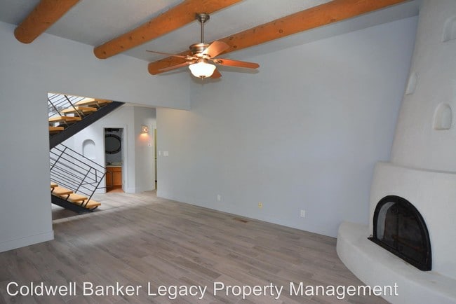 Building Photo - 9508 Rosas Ave NE
