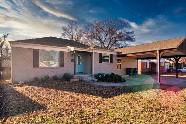 Building Photo - Brookside Bungalow!