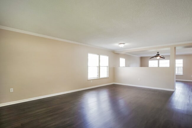 Building Photo - 1417 Heather Ct