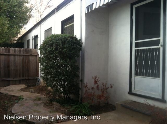 Building Photo - 1815 H St