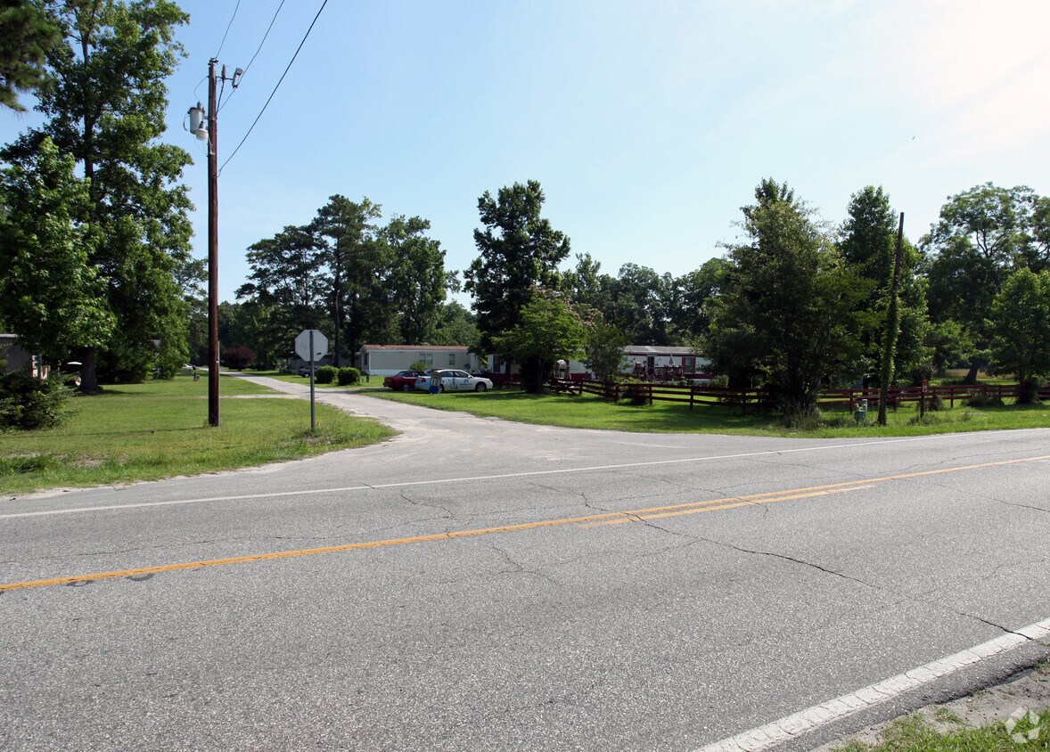 Primary Photo - 1120 Village Rd NE