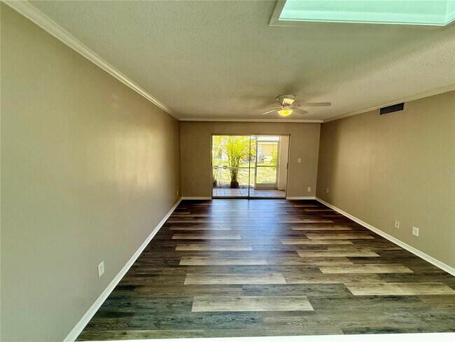 Foto del edificio - 2403 Aspinwall St