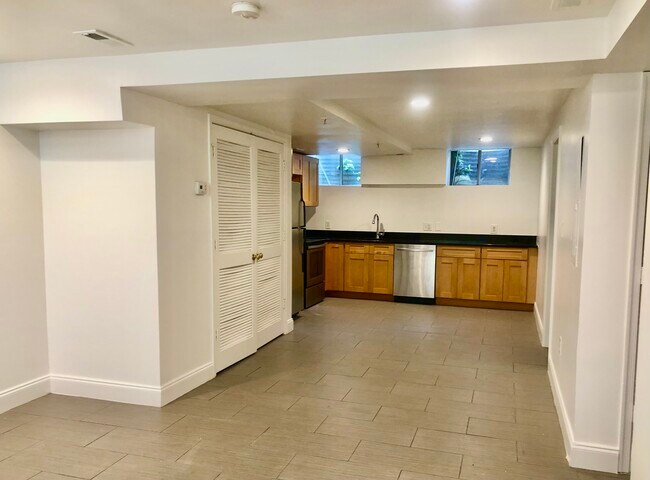 Building Photo - 5405 9th St NW