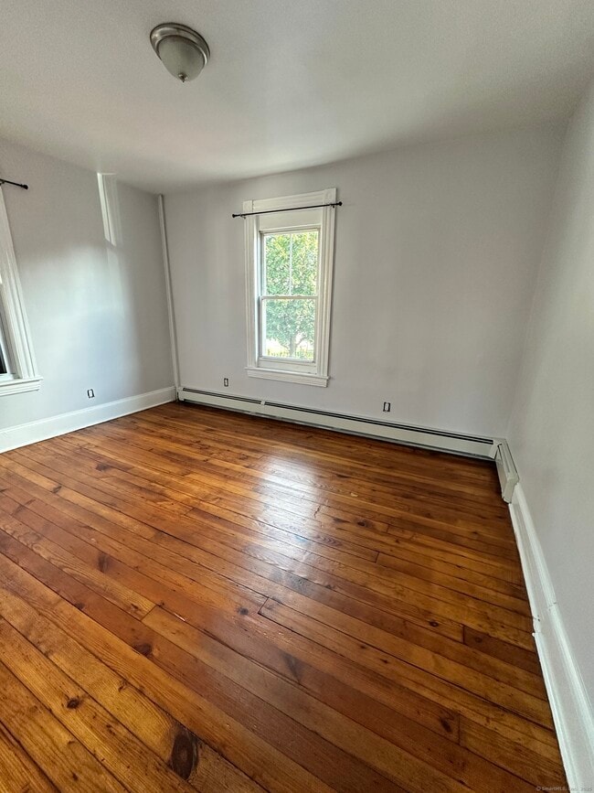 Foto del edificio - 442 Carroll Ave