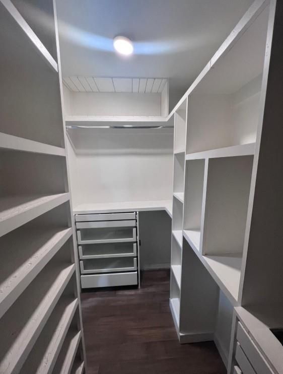 Foto del edificio - 3129 Pinewood Dr