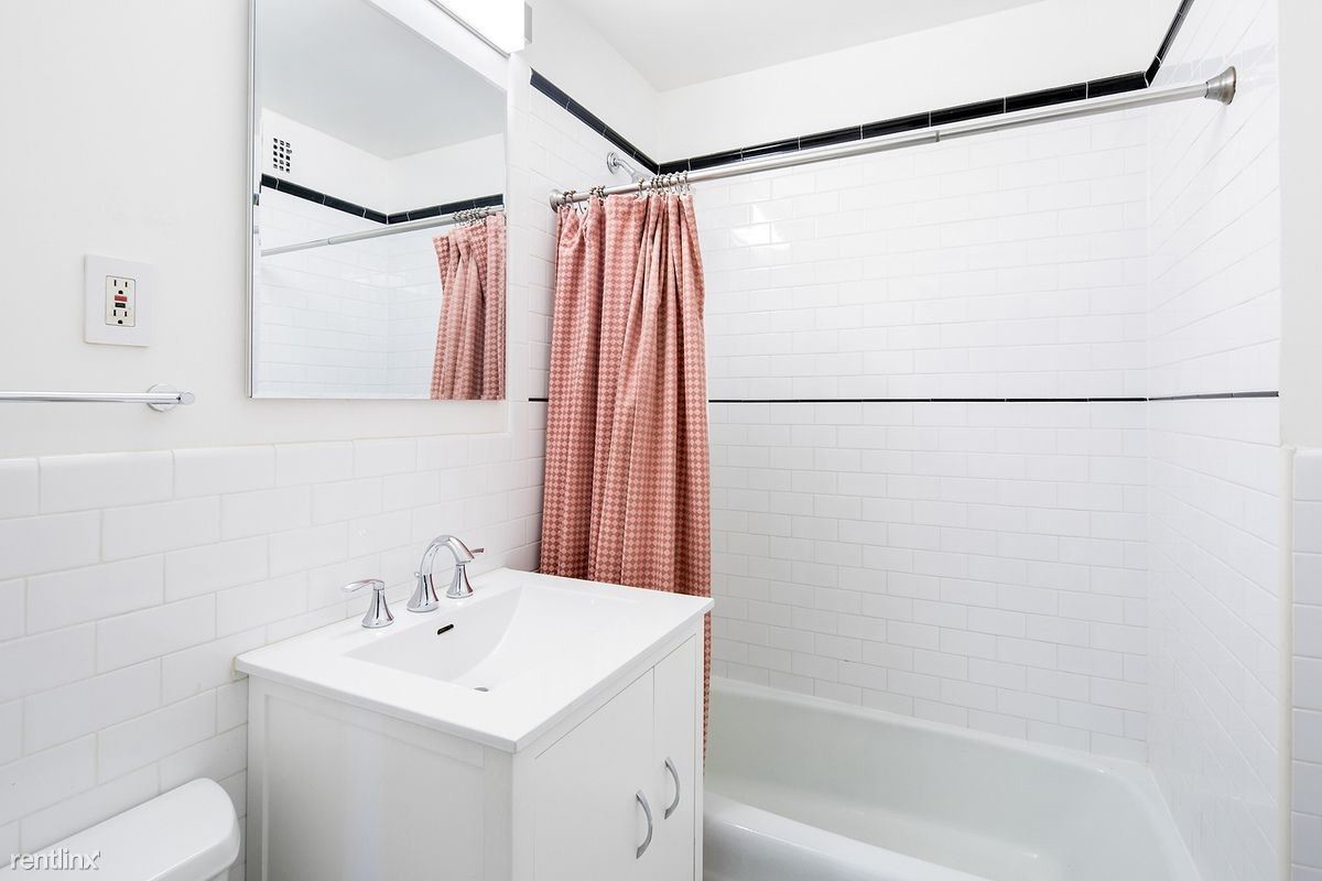 Building Photo - 1623 3rd Ave