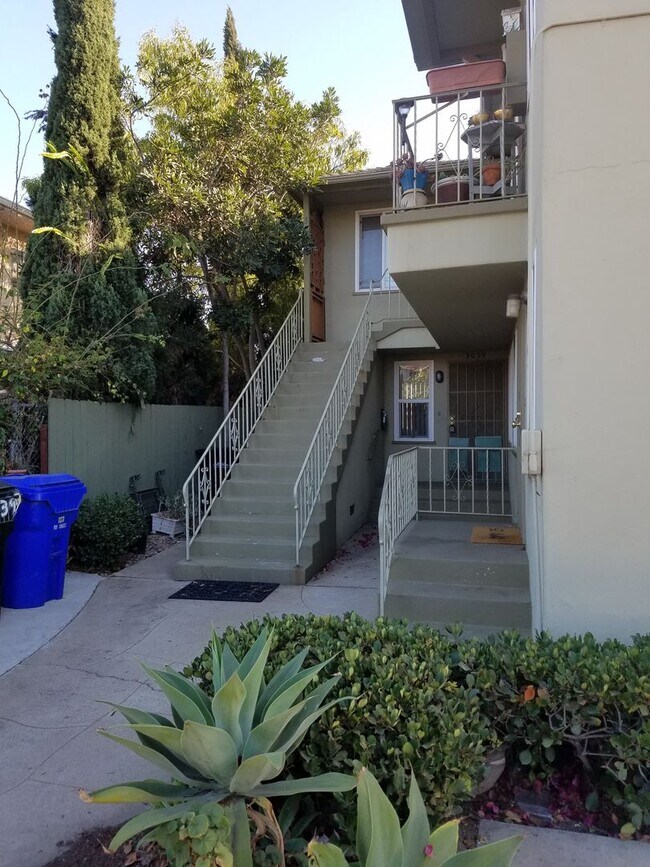 Foto del edificio - 3039 Landis St