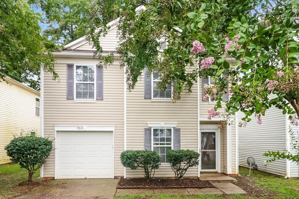 Primary Photo - 7010 Sycamore Grove Ct