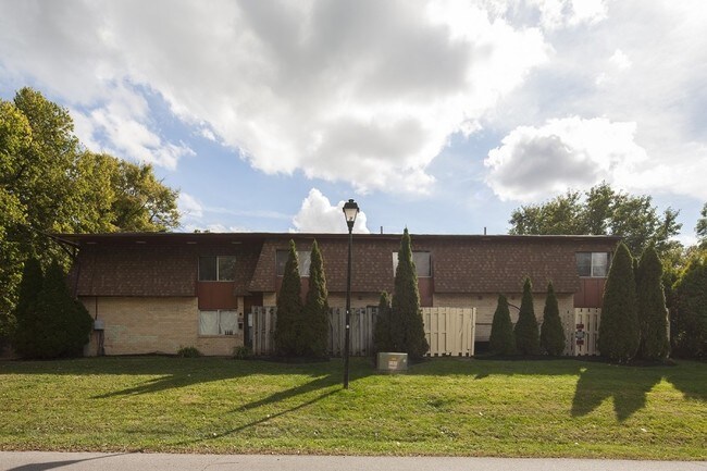 Foto del edificio - 7270-7292 Broadwyn Dr