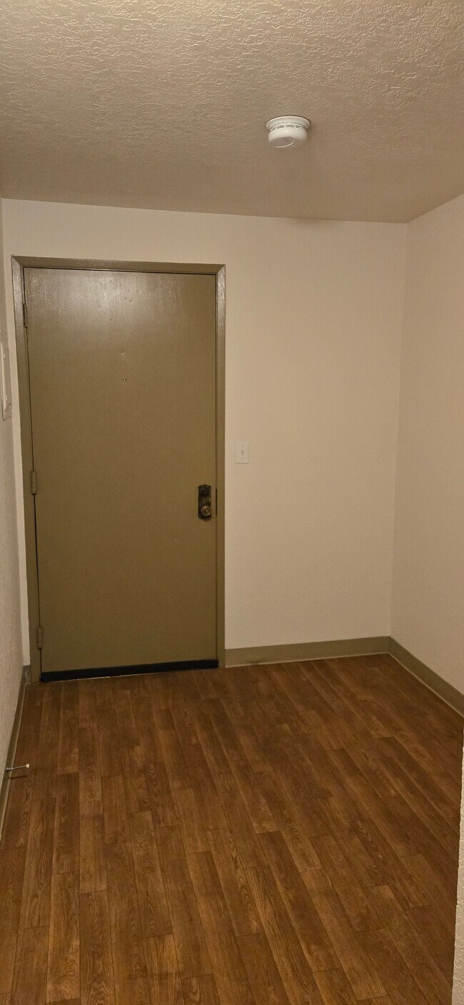 Foto del edificio - 1625 Kent Des Moines Rd