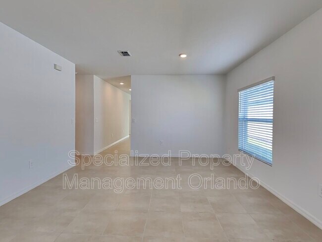 Foto del edificio - 244 Citrine Lp