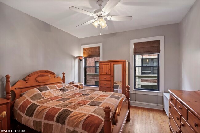 Foto del edificio - 7631 N Eastlake Terrace
