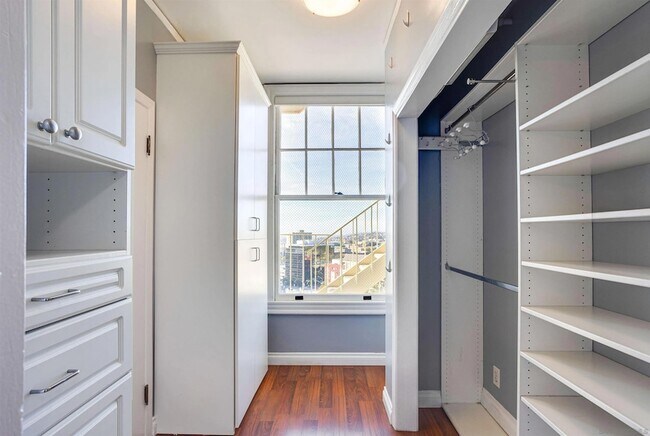 Foto del edificio - 702 Ash St