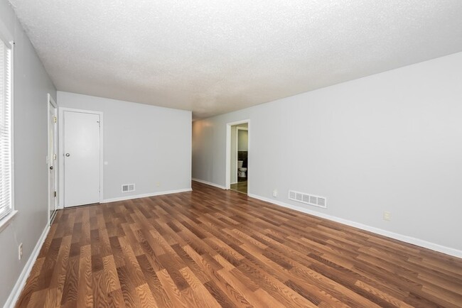 Foto del edificio - Lovely 4 Bedroom Home