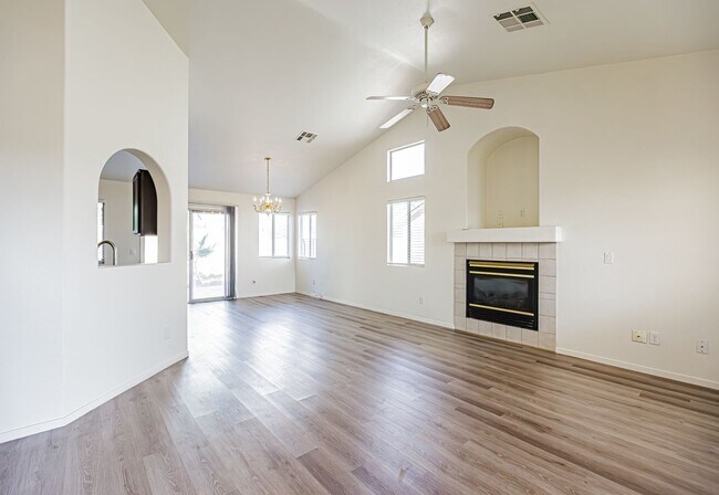 Foto del edificio - One-story house in Henderson
