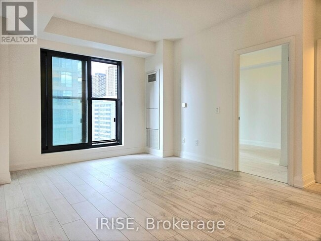 Building Photo - 20 Soudan Ave