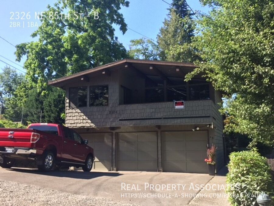 Foto principal - 2326 NE 85th St