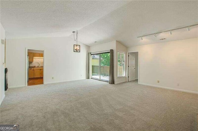 Building Photo - 202 Garden Ct