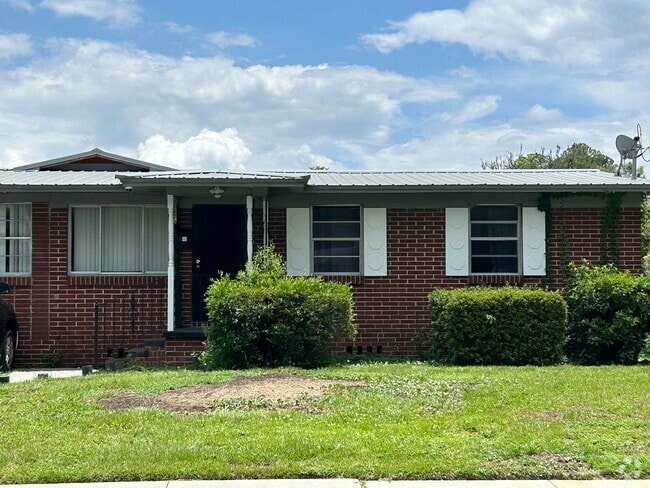 Building Photo - 2620 Wilkins Ct