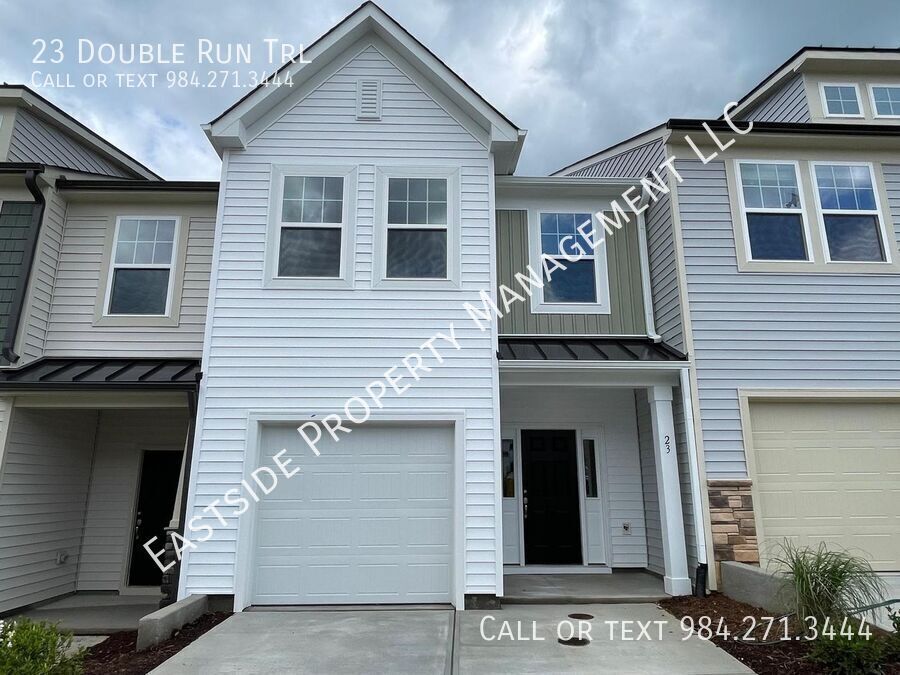 Primary Photo - Come see this lovely townhome in a desirab...