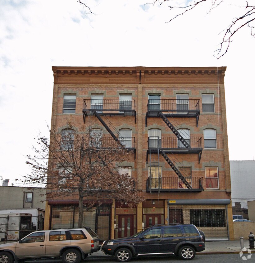 Primary Photo - 145 Utica Ave